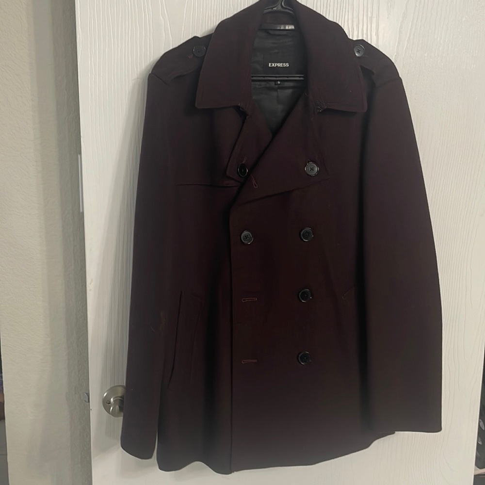 Never worn Express trench coat in Medium, burgundy